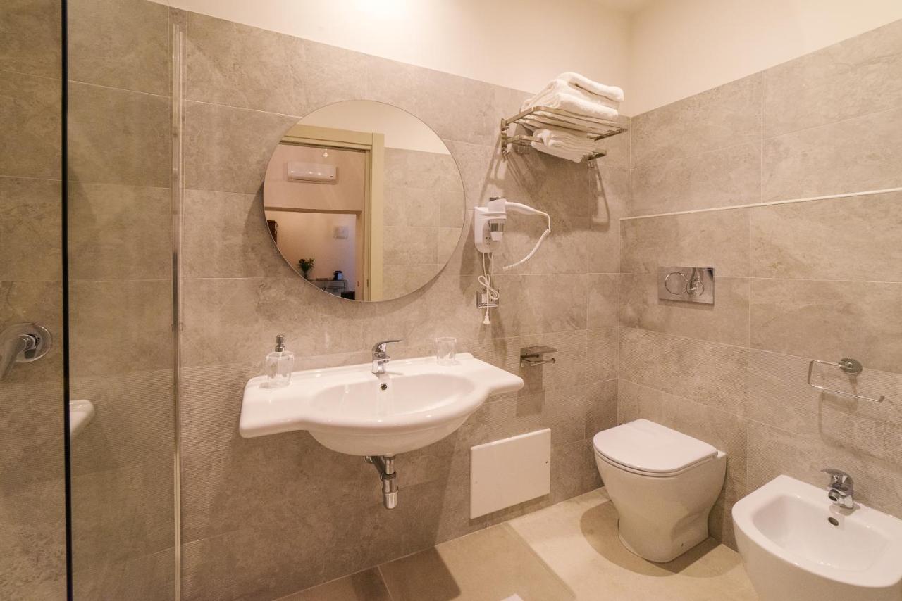 Waterfront Suites Cagliari Extérieur photo